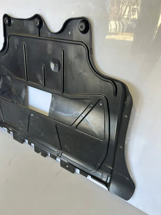 Cubierta Motor Audi RSQ3 OEM 83A825236 Usado image 5