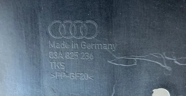 Cubierta Motor Audi RSQ3 OEM 83A825236 Usado image 7