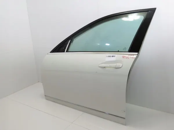 Voorlinker deur OEM 360178692 voor Mercedes W204 image 3
