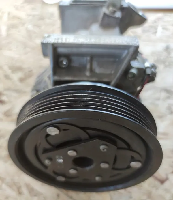 Compressore aria condizionata Nissan Juke 1.5 DCI image 3