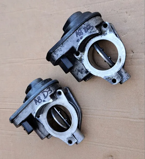 Corpo de borboleta AUDI A8 D3 057128063 image 2