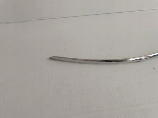 Framförande stötfångar kromlist höger Mercedes W204 A2048850821 image 2