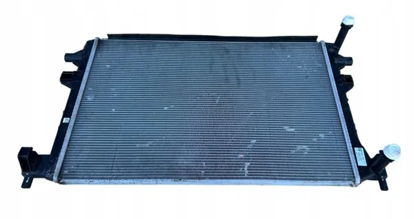 Radiateur d'eau OEM 2Q0121253D pour VW Group image 2