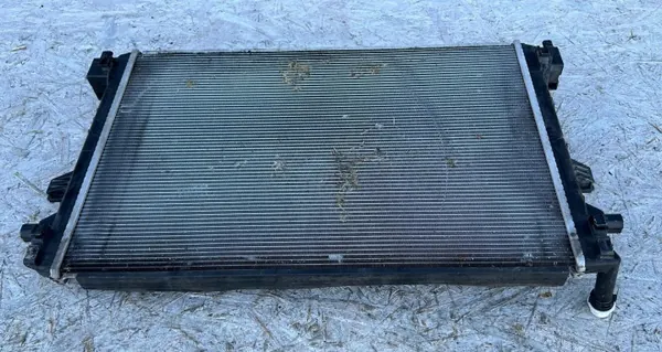 Radiateur d'eau OEM 2Q0121253D pour VW Group image 3