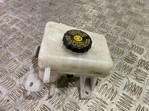Bromsvätskebehållare Lexus RX 450H OEM 240520 image 2