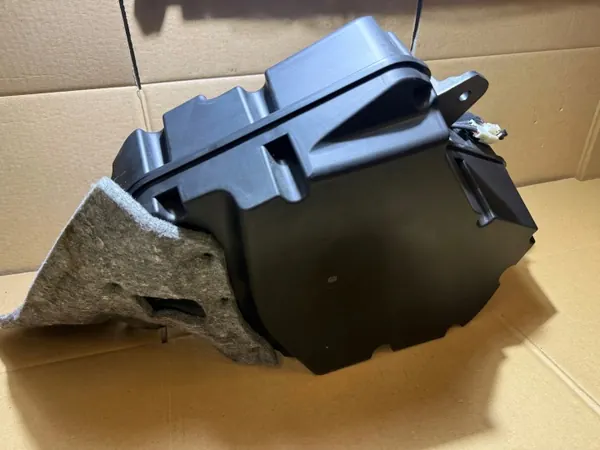 KIA SPORTAGE 3 Subwoofer-luidspreker OEM 96380-3W000 image 6