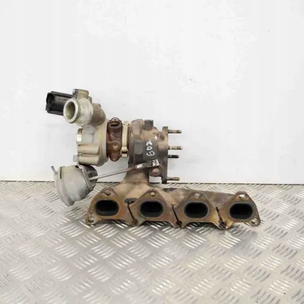 Turbo OEM 06H145710D para Skoda Octavia I 1.4L image 2