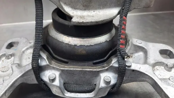 Engine Mount 31359639 Volvo V40 II 2.0 D4 image 8