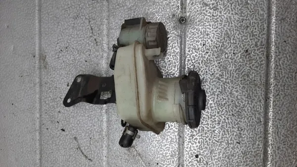 Réservoir de liquide de frein Honda OE d'occasion pour Stream I image 2