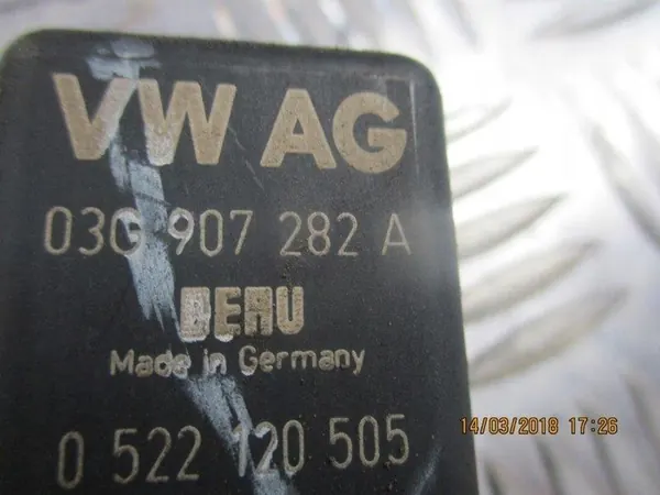 Sytytysvastuksen rele 03G907282A, Audi VW Seat image 2