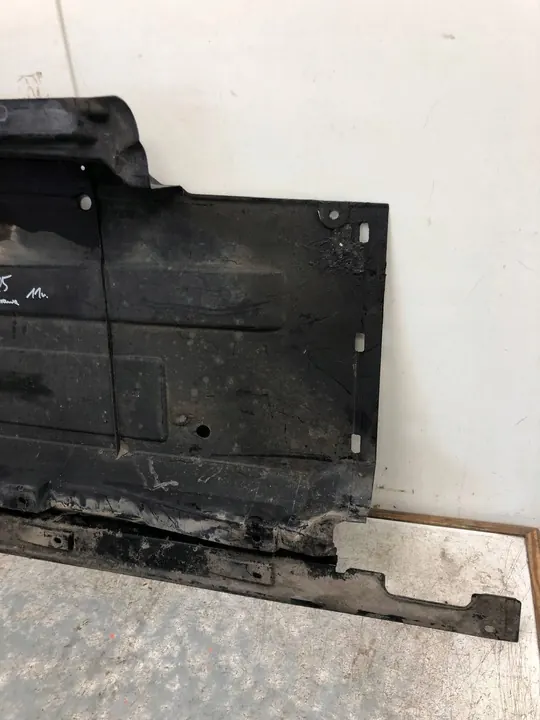 Höger Underkörningsskydd Audi Q5 8R0825208C image 2