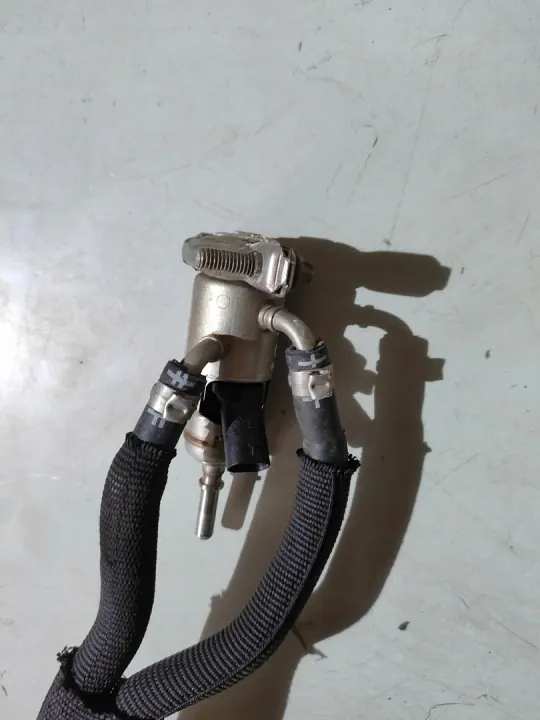 BMW X3 G01 AdBlue-Injektor OEM 8580209 - Gebraucht image 4