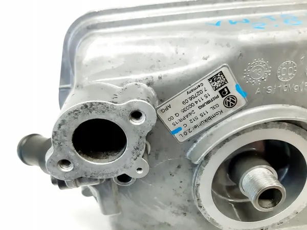 Oljefilterbas kylare VW T5 Lift 2.0 TDI CAA image 5