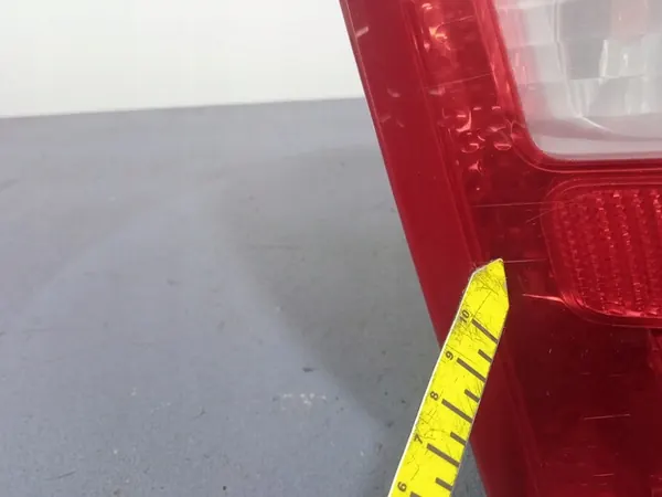 Nissan Primera P12 Sedán Faro Trasero Izquierdo 26555AU300 image 10