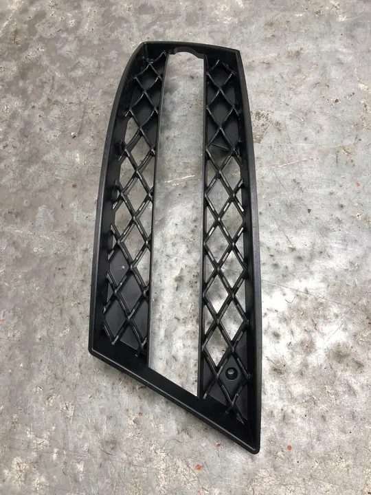 Grille de pare-chocs avant droite Mercedes C218 CLS A2188850753 image 3