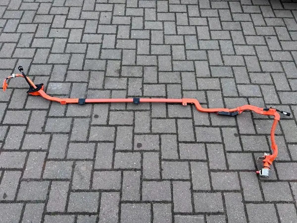 Kraftstoffleitung Toyota Yaris IV 1.5h Hybrid OEM 821H1-K0010 image 2