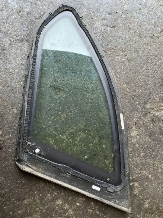 BMW 169258 vasen takaikkuna - Käytetty OEM image 4