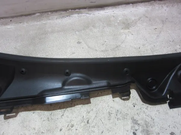 BMW F34 GT Parabrisas Faldón OEM 51717285941 image 4