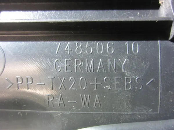 BMW F34 GT Parabrisas Faldón OEM 51717285941 image 9