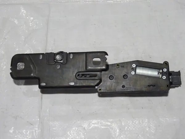 Puxador fechadura porta-malas OEM 4F9827383E Audi Skoda image 6