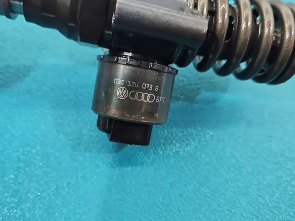 Geteste pomp-injector 0414720403 03G130073B 2.0 TDI image 3