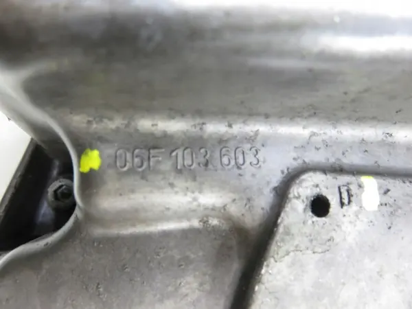 Öljypohja OEM 06F103603D Seat Altea 2.0 FSI:lle image 6