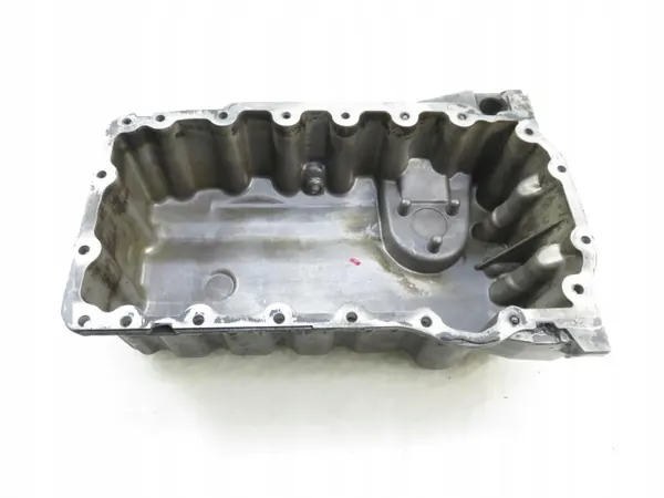 Öljypohja OEM 06F103603D Seat Altea 2.0 FSI:lle image 7