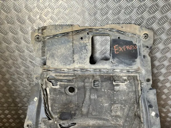 Moottorikansi OEM 758908552R Dacia:lle - Käytetty image 6