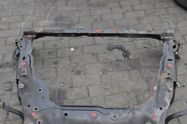 Volvo XC60 I 2.0 D4 Ophangingdrager OEM 31406808 image 9