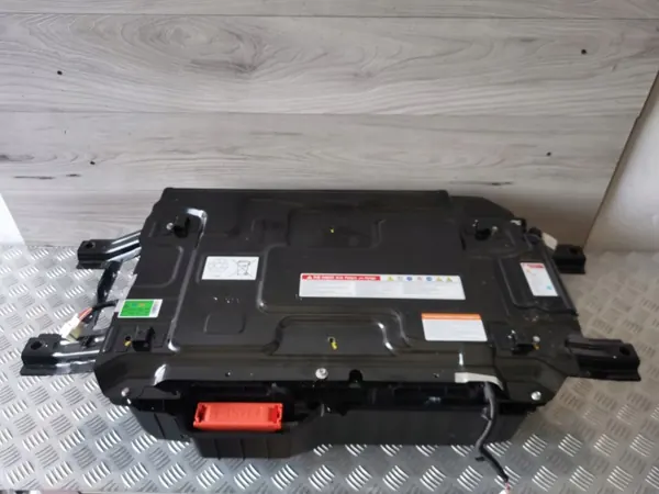 Kia 37504-CR620 Accu 11Ah voor Ceed III Hybride image 2