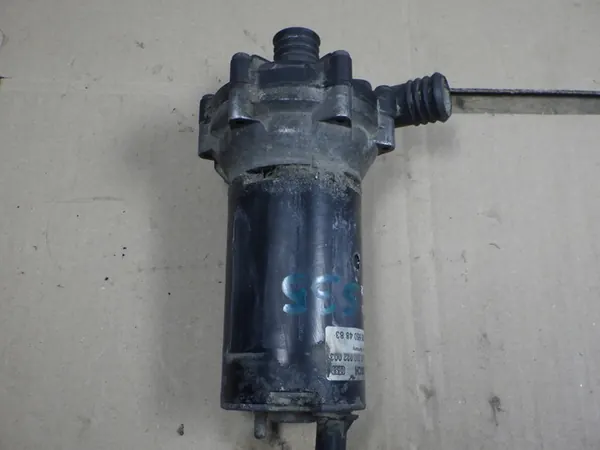 Vattenpump Mercedes-Benz A0005504883 image 2