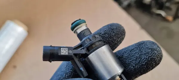 Q5 80A Iniettore di Carburante 2.0 TFSI 06A906036K image 9