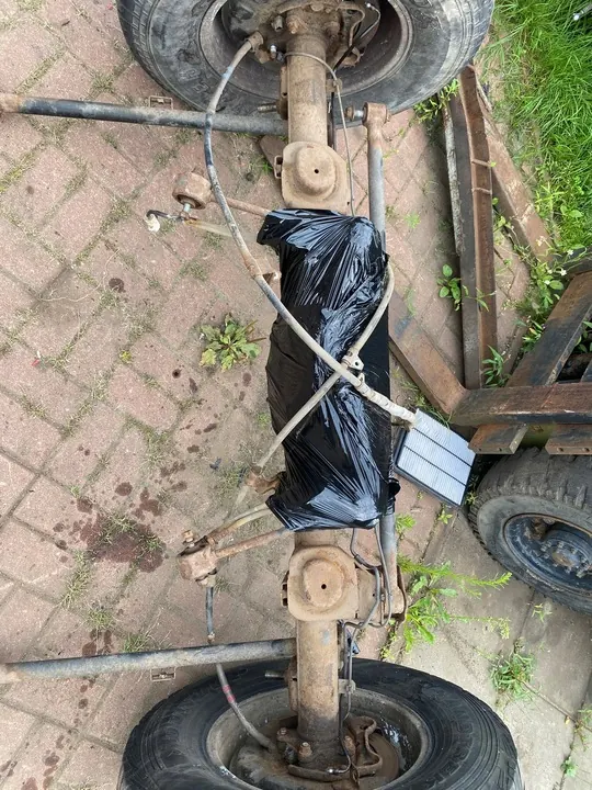 Protection de demi-arbre arrière LAND CRUISER 120 150 OE image 1