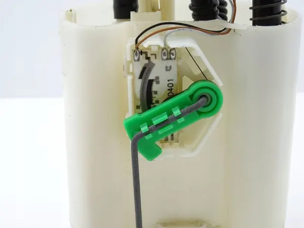 Capteur de niveau de carburant Mitsubishi Space Star 1.9 30858563 image 3