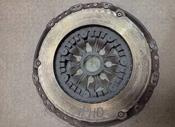 Disque d'embrayage Renault Laguna image 2