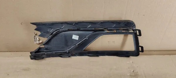 Framstötfångarens nedre galler VW Golf VII image 6