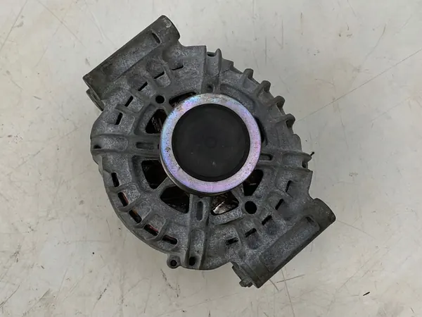 Audi Q5 SQ5 2018 Etu Alternaattori OEM 06L903027 image 4