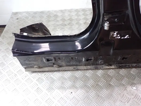 Oikea Pylväs BMW 118i F20 Post-Lift OEM 668 11368 image 3