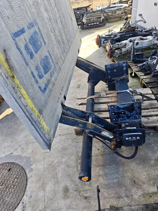 Elevador Traseiro BAR 58R-620635 1000kg 12V Usado 2019 image 6