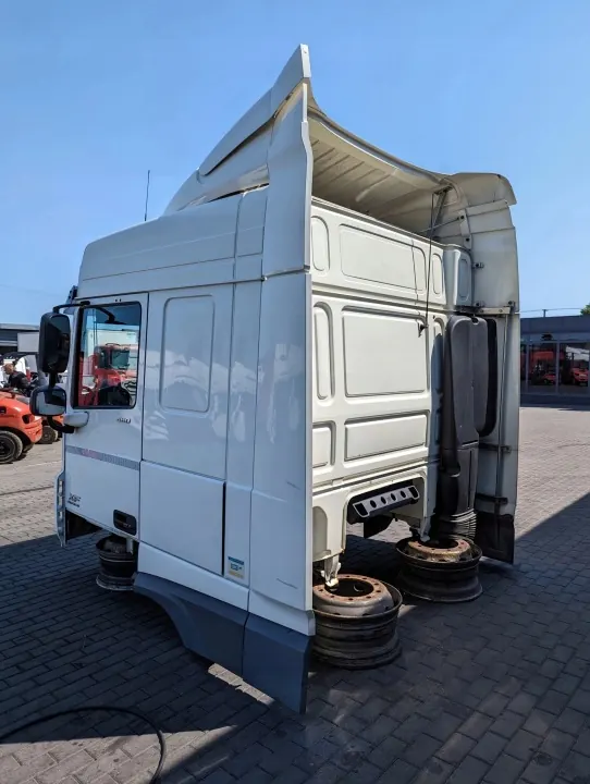 DAF XF 106 SPACE CAB Ohjaamo - Käytetty OEM-osa image 8