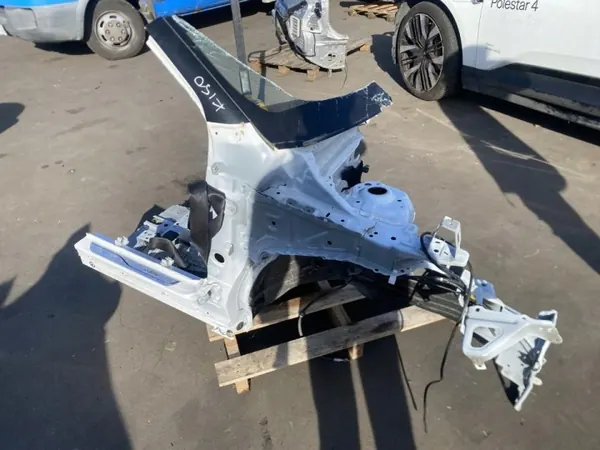 Toyota Yaris Cross XP210 2025 Voor rechter spatbord OEM 274708 image 2