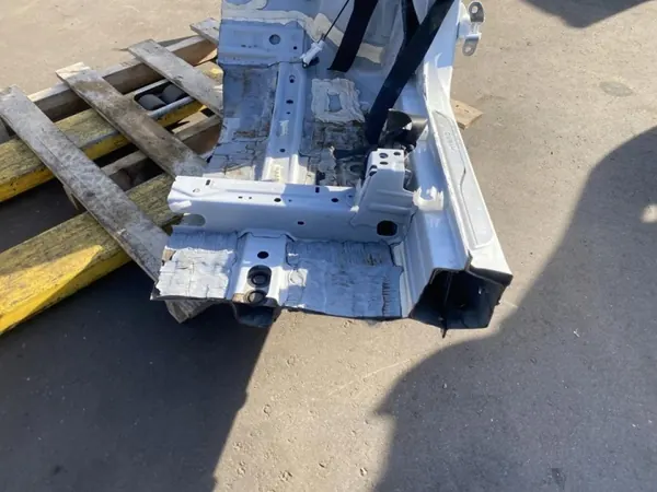 Toyota Yaris Cross XP210 2025 Voor rechter spatbord OEM 274708 image 4