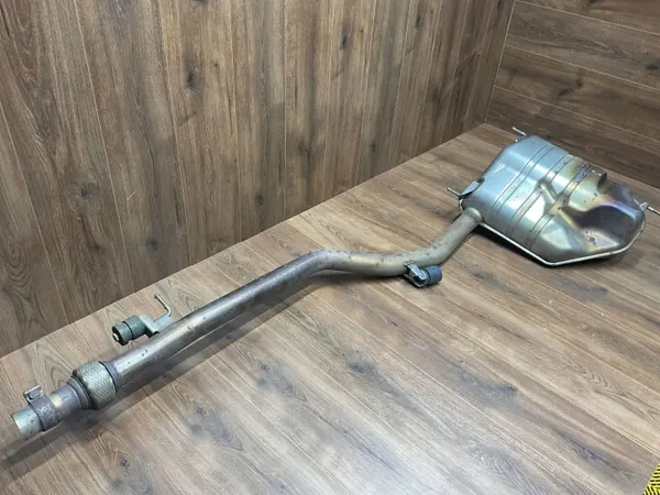Pakoputken Vaimennin OEM 3519D3C3 Range Rover Evoque image 7