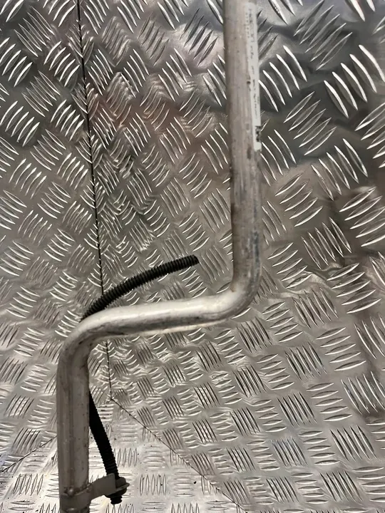 Ilmastointiputki Renault Trafic III OEM 924622085R image 3