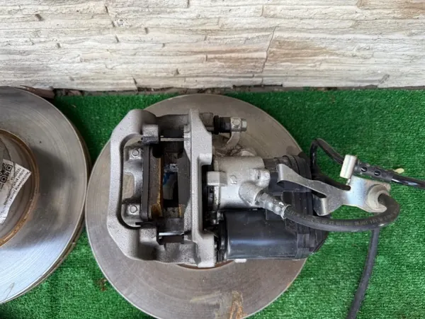 Discos, Pinças, Pastilhas BMW OEM 6880071 6880060 image 4