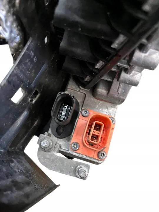 Audi Q3 F3 Lämmönvaihdin OEM 5QF963231C image 3