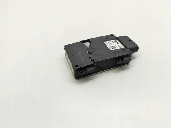 Dodehoekbewakingsmodule BMW 5 G30 G31 G38 6890434 image 1