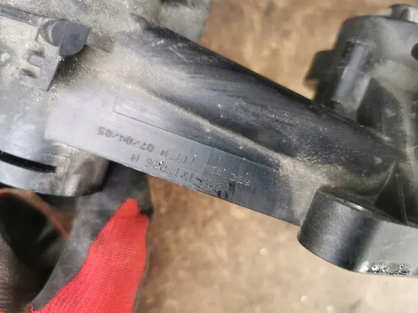 Manguera de termostato VW Golf V 1.6 FSI image 6