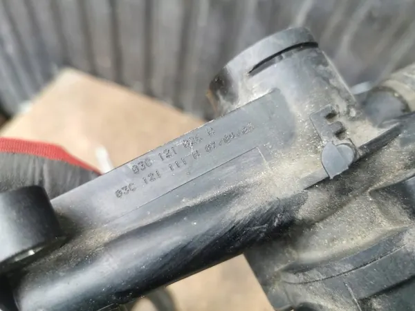 Manguera de termostato VW Golf V 1.6 FSI image 7