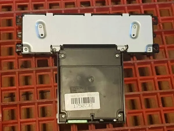 Pantalla de navegación OEM 1750737 para Volvo V70 II image 3